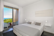 Mosteiros Place Schlafzimmer